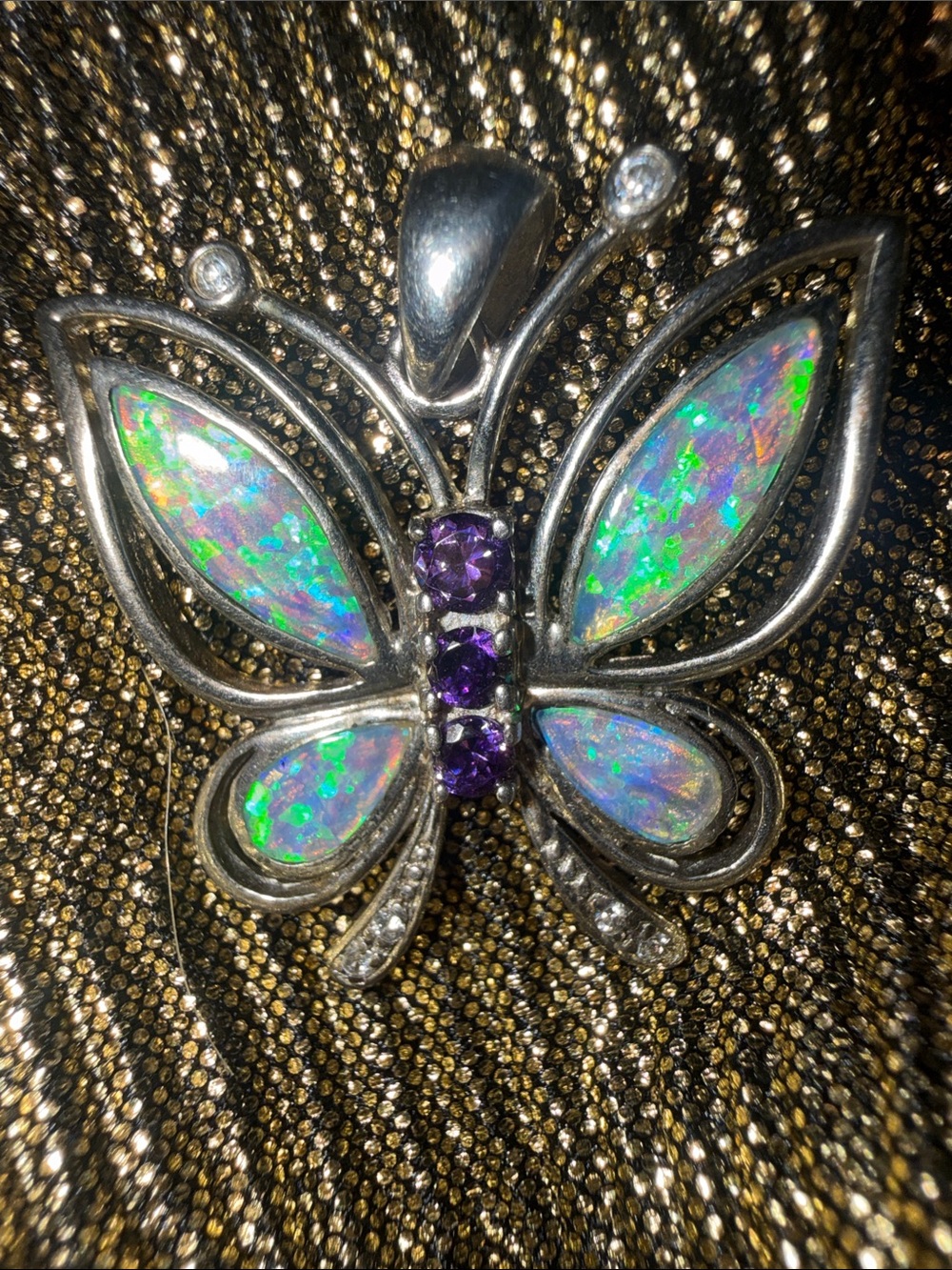😍Gorgeous 925 butterfly pendent, Possibly 5 star creations